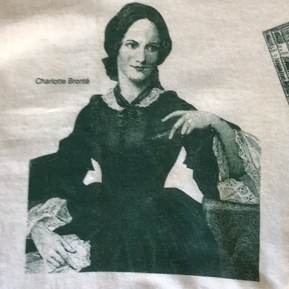 Book Lover sleepshirt - Picture 5 of 8